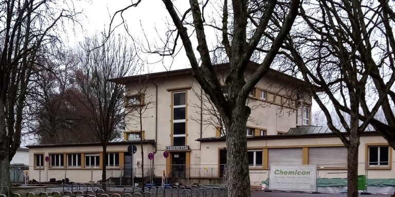 Grüne für ein Restaurant im Rheinstrandbad Rappenwört