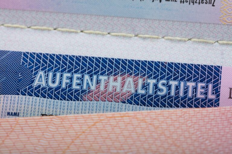 Grüne fragen nach Umsetzung des Chancen-Aufenthaltsrechts