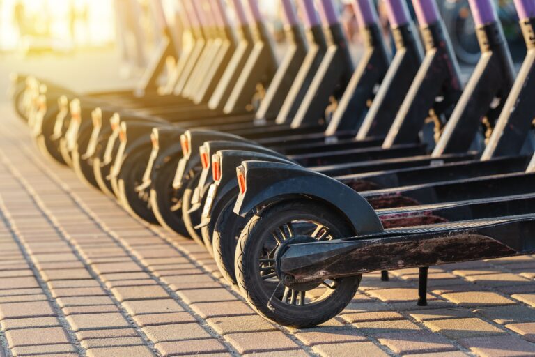 Wir befürworten klarere Regelungen für E-Scooter                                          Der öffentliche Raum gehört allen!
