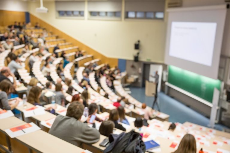 Karlsruhe als Wissenschaftshafen in stürmischen Zeiten stärken
