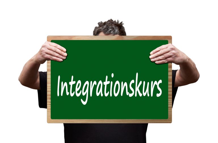 Grüne gegen Zulassungsstopp für Sprach- und Integrationskurse