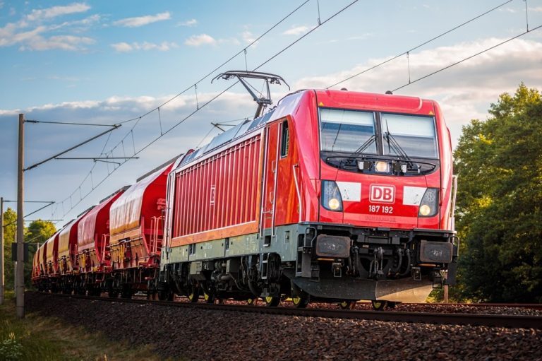 Güterbahnstrecke bauen, fairen Ausgleich schaffen